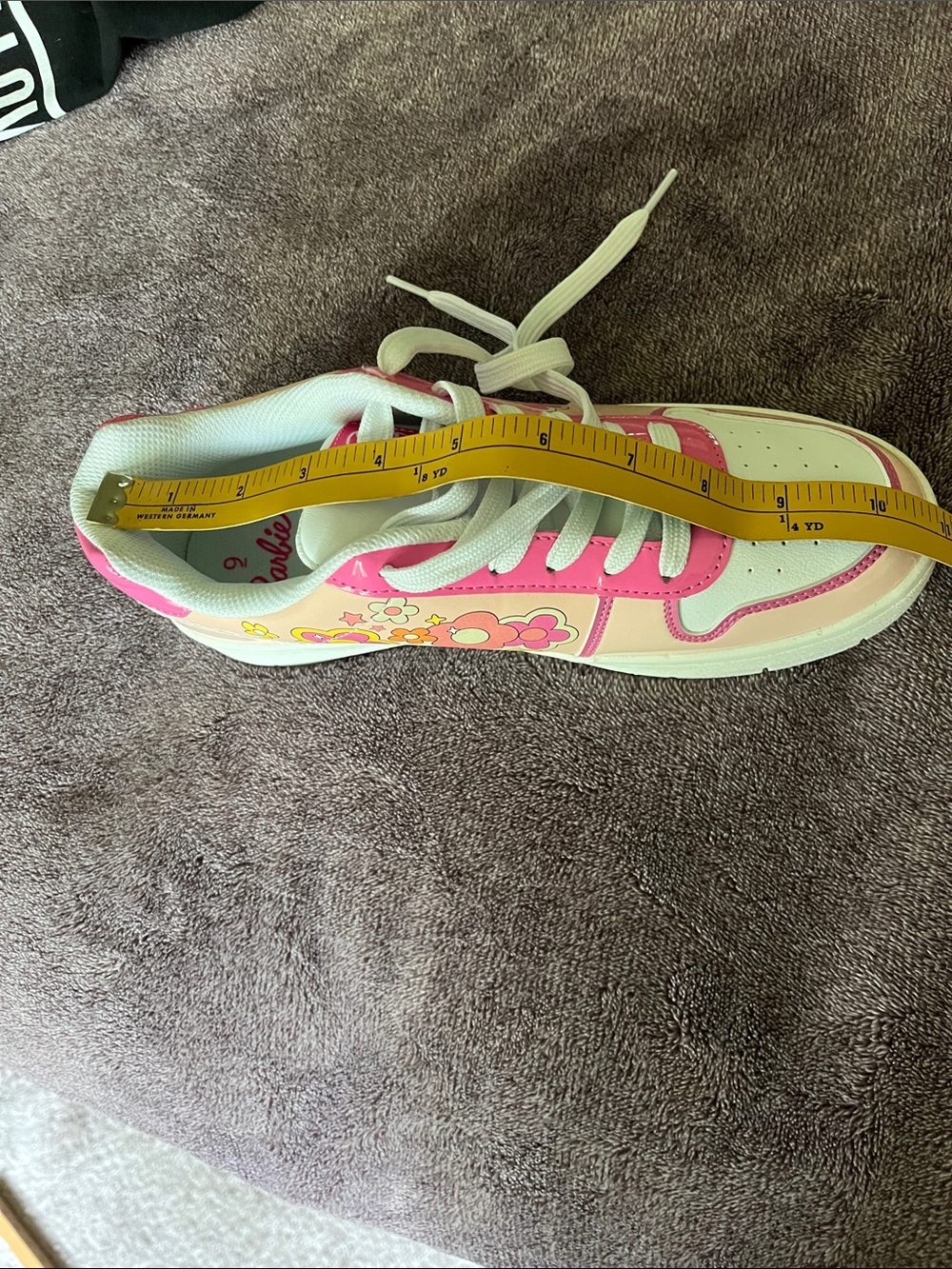 Barbie Gym Shoes Size 9 - Picture 12 of 12